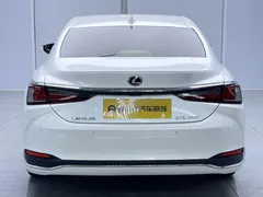 2022 Lexus ES 200 Excellence, белый — фото 6