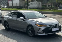 2022 Toyota Avalon 2.0L Luxury — фото 2