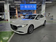 2023 Mazda Mazda3 2.0L AT, белый — фото 1