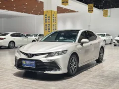 2021 Toyota Camry 2.5G Luxury — фото 1
