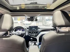 2021 Toyota Camry 2.5G Luxury — фото 22