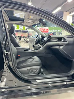 2022 Toyota Camry 2.0G Luxury, чёрный — фото 11