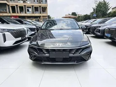 2023 Hyundai Elantra 1.5L CVT LUX Premium, чёрный — фото 2