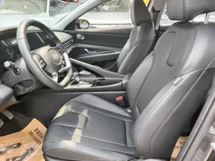 2023 Hyundai Elantra 1.5L CVT LUX Premium, чёрный — фото 5