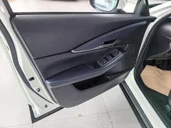 2021 Mazda CX-30 2.0L AT, белый — фото 7