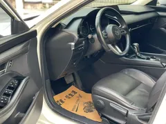 2021 Mazda Mazda3 2.0L AT, белый — фото 3