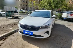 2023 Geely Emgrand 4th Gen Champion 1.5L CVT Flagship, белый — фото 3