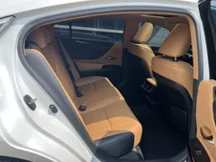2022 Lexus ES 200 Excellence, белый — фото 12