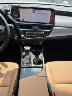 2022 Lexus ES 200 Excellence, белый — фото 16