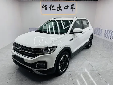 2021 Volkswagen Tacqua 1.5L AT