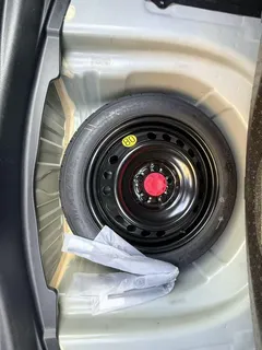 2021 Toyota Camry 2.5G Luxury, белый — фото 23