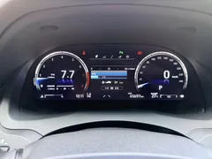 2021 Toyota Camry 2.5G Luxury, белый — фото 26