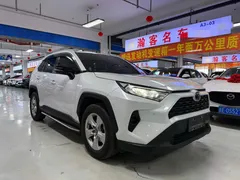 2021 Toyota RAV4 2.0L CVT 2WD Urban, белый — фото 3