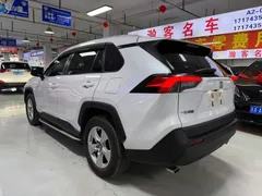 2021 Toyota RAV4 2.0L CVT 2WD Urban, белый — фото 6