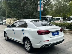 2021 Geely Emgrand UP 1.5L CVT Luxury, белый — фото 9