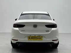 2021 Mazda Mazda3 2.0L AT, белый — фото 6