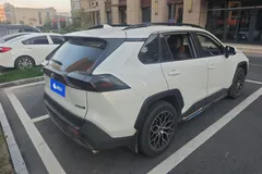 2022 Toyota RAV4 2.0L CVT 2WD Fashion, белый — фото 8