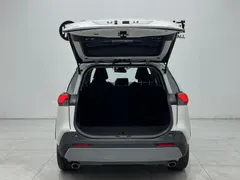 2021 Toyota RAV4 2.0L CVT 2WD Fashion, белый — фото 2