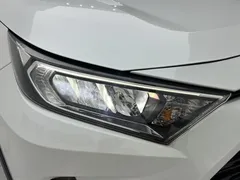 2021 Toyota RAV4 2.0L CVT 2WD Fashion, белый — фото 5