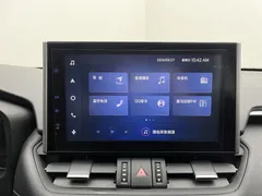 2021 Toyota RAV4 2.0L CVT 2WD Fashion, белый — фото 12