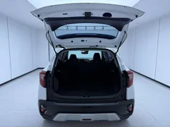 2023 Kia Seltos 1.5L IVT Luxury, белый — фото 24