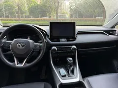 2022 Toyota RAV4 2.0L CVT 2WD Fashion Plus, белый — фото 5