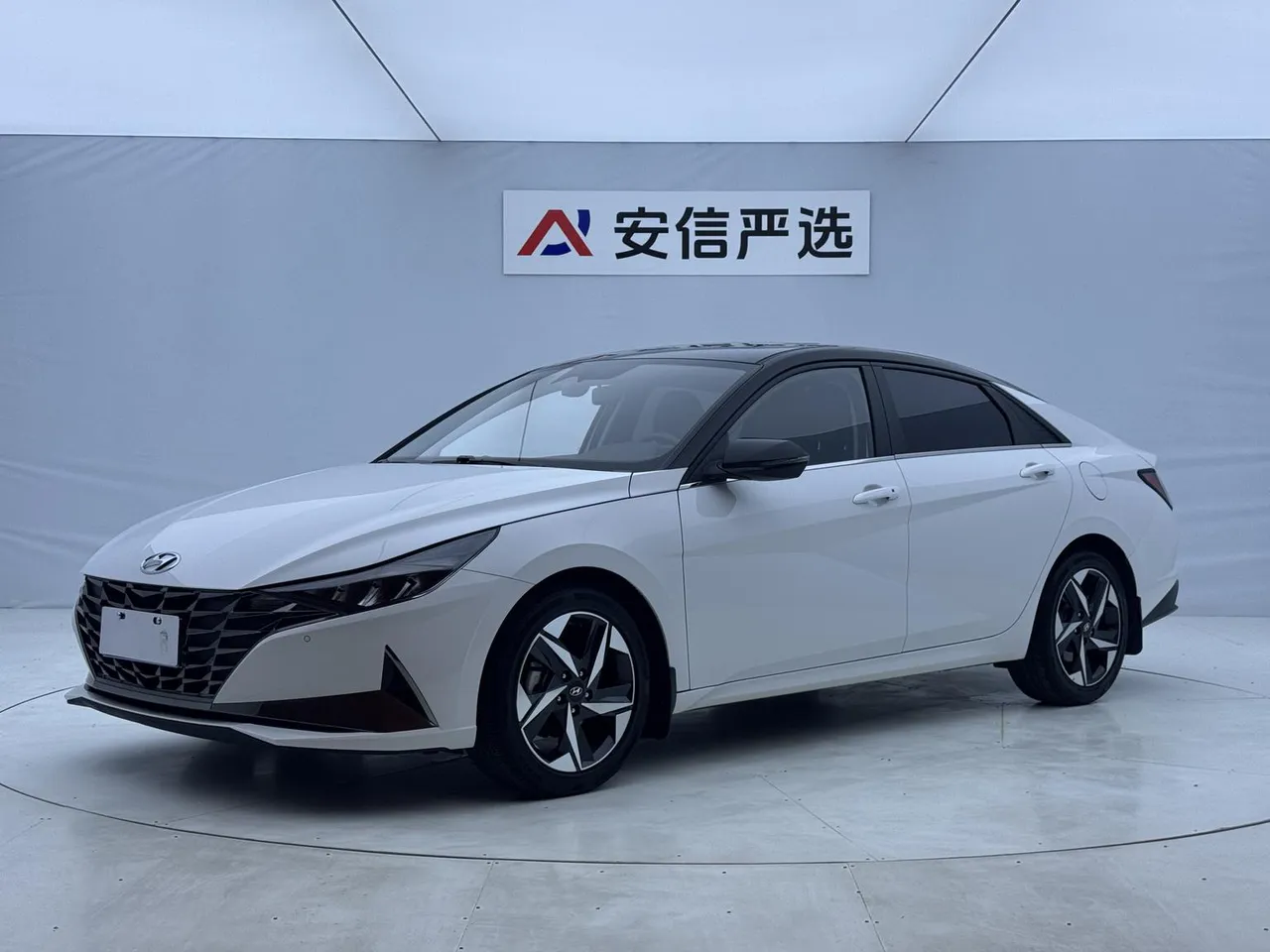 2022 Hyundai Elantra 1.5L CVT LUX Premium