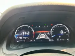 2022 Toyota Camry 2.5G Luxury, белый — фото 9
