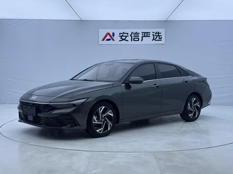 2023 Hyundai Elantra 1.5L CVT LUX Premium
