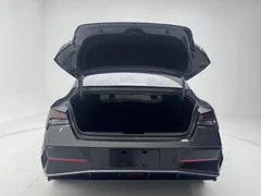 2023 Hyundai Elantra 1.5L CVT LUX Premium, чёрный — фото 8