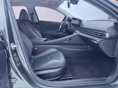 2023 Hyundai Elantra 1.5L CVT LUX Premium, чёрный — фото 20