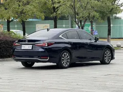 2022 Lexus ES 200 Excellence, синий — фото 15