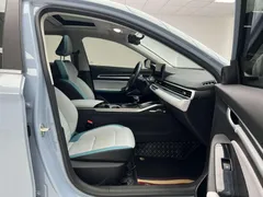 2023 Geely Emgrand 4th Gen Champion 1.5L CVT Flagship, синий — фото 6