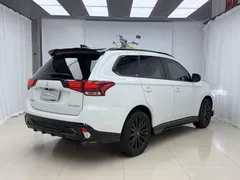 2021 Mitsubishi Outlander 2.0L 2WD 5, белый — фото 4