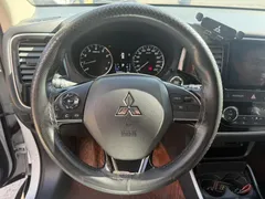 2021 Mitsubishi Outlander 2.0L 2WD 5, белый — фото 11