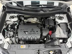 2021 Mitsubishi Outlander 2.0L 2WD 5, белый — фото 17