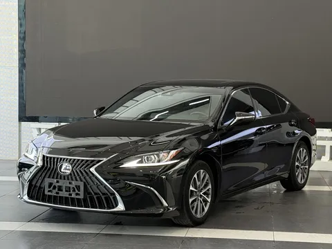 2021 Lexus ES 260
