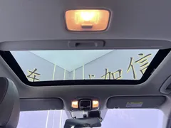 2023 Hyundai Elantra 1.5L CVT LUX Premium, белый — фото 7
