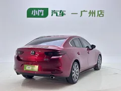 2021 Mazda Mazda3 2.0L AT, красный — фото 4