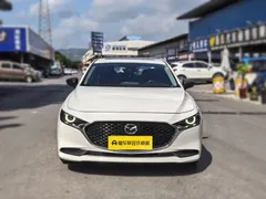 2021 Mazda Mazda3 2.0L AT, белый — фото 2