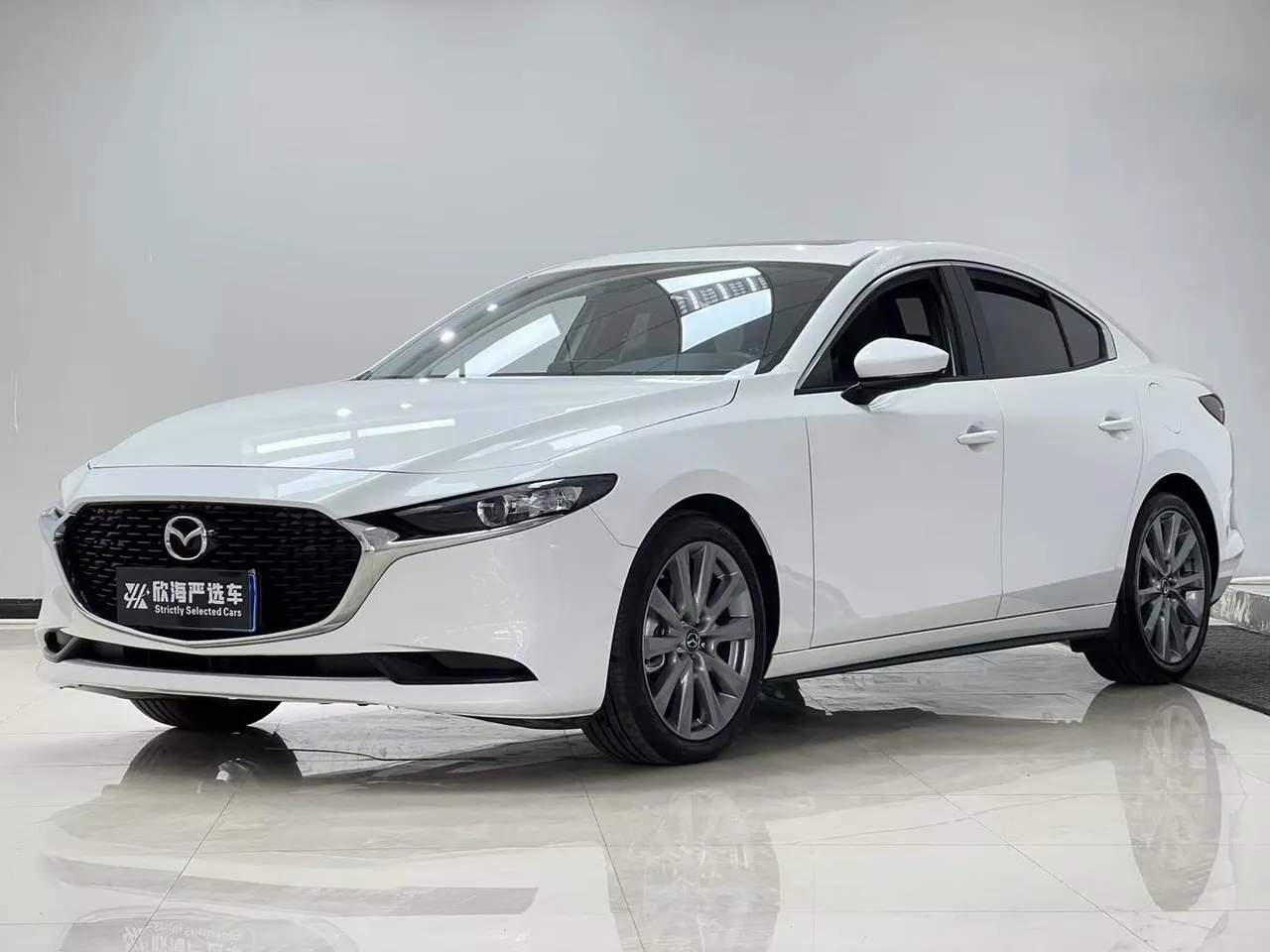 2023 Mazda Mazda3 2.0L AT