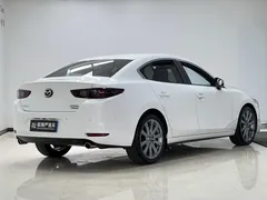 2023 Mazda Mazda3 2.0L AT, белый — фото 4