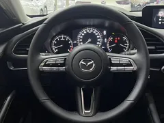 2023 Mazda Mazda3 2.0L AT, белый — фото 10