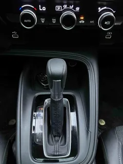 2023 Honda Vezel 1.5L CVT Tech, чёрный — фото 17