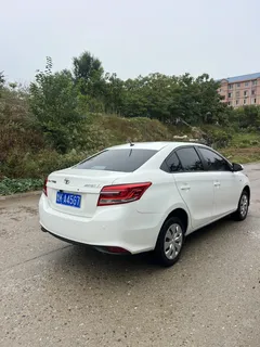 2022 Toyota Yaris L Zhixuan 1.5L CVT Leading Plus, белый — фото 6