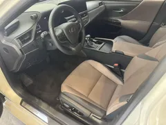 2022 Lexus ES 200 Excellence, белый — фото 6