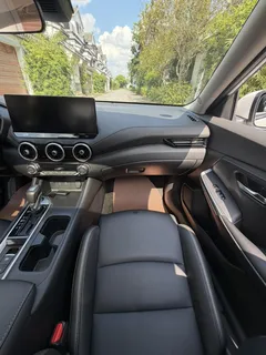 2023 Nissan Sylphy 1.6L CVT Enjoy, белый — фото 11