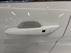 2023 Hyundai Elantra 1.5L CVT LUX Premium, белый — фото 8