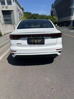 2022 Geely Emgrand 4th Gen 1.5L CVT Premium, белый — фото 9