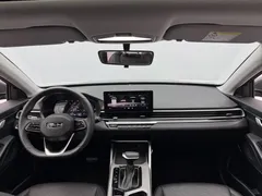 2022 Geely Emgrand 4th Gen 1.5L CVT Premium — фото 9